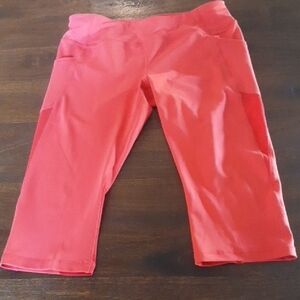 Athletic Works Coral Capri Leggings for Active Comfort